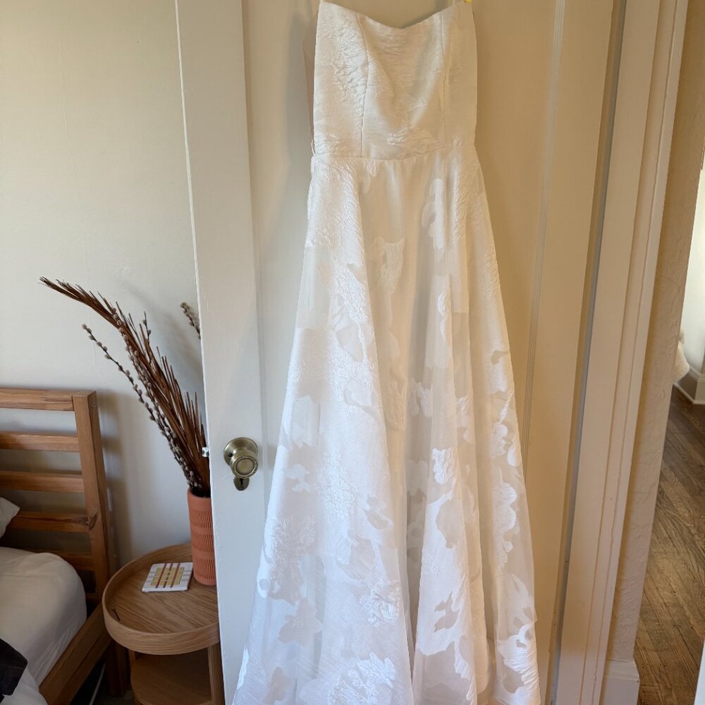 Truvelle Frances Wedding Dress Size 6